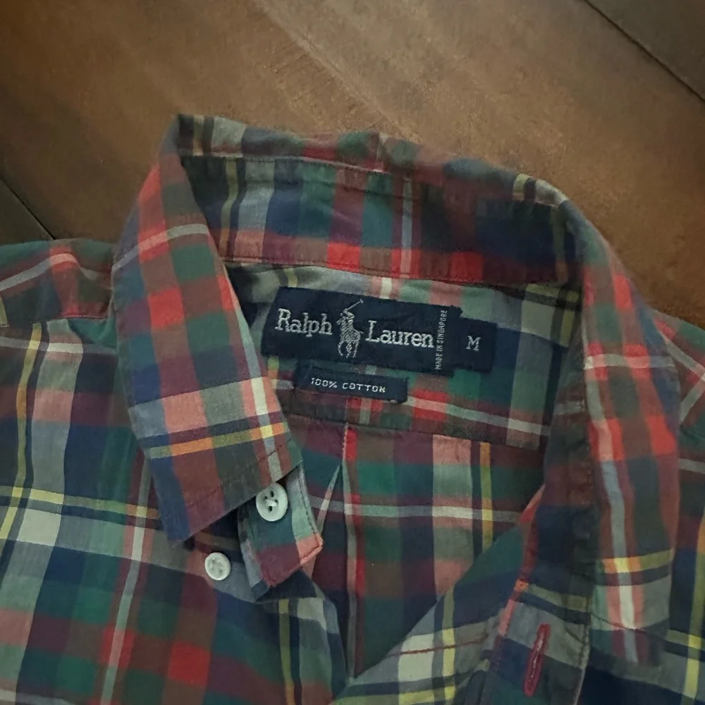 Ralph Lauren Plaid Button down Shirt - Picture 2 of 2